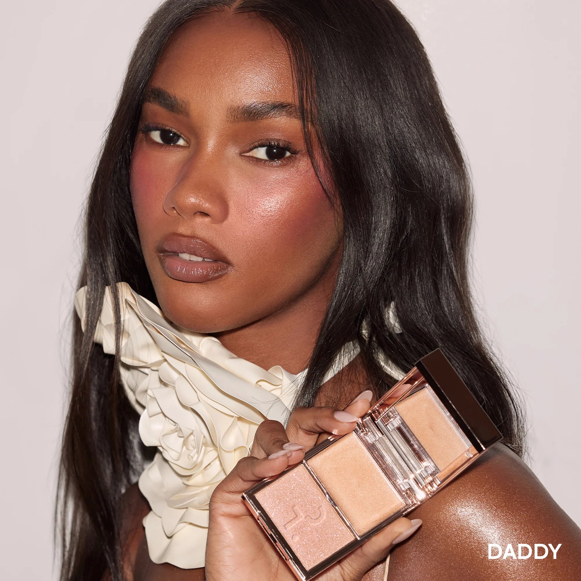 Major Glow Crème & Powder Light Reflecting Translucent Highlighter Duo